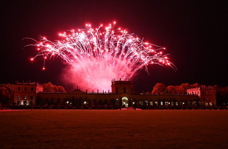 Großfeuerwerk an der Orangerie in Kassel